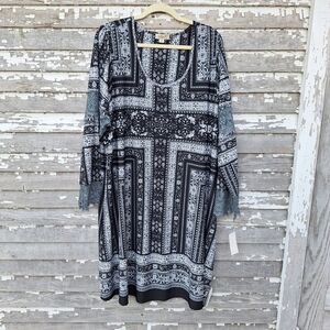 ONE WORLD Monochrome Geometric Tunic